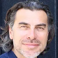 Laurent Flores